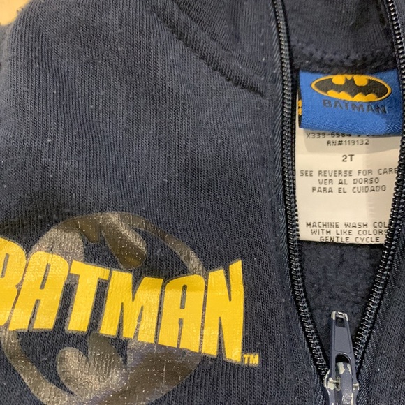 Batman Zipper Vest in colour Navy and White Batman T-Shirt in Size 2T - Picture 4 of 7
